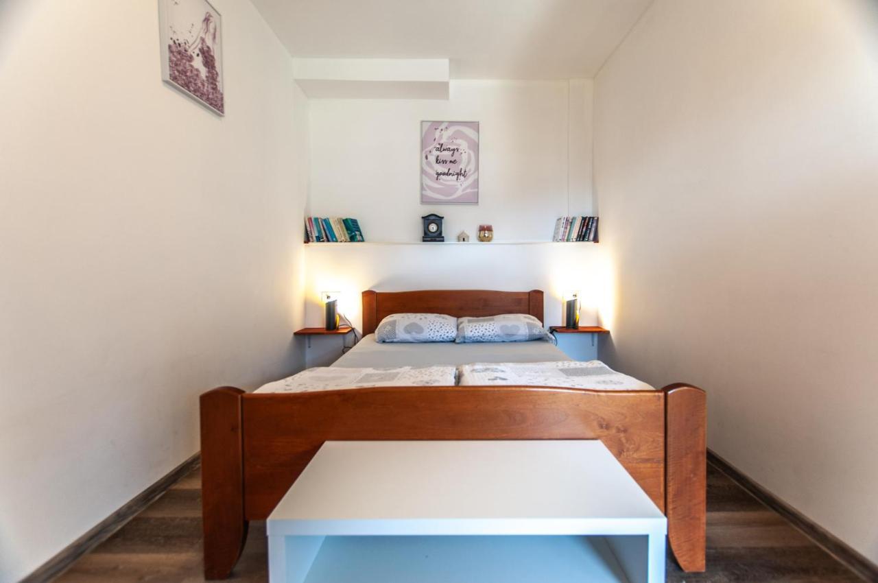 Apartments Julia 보히니 외부 사진