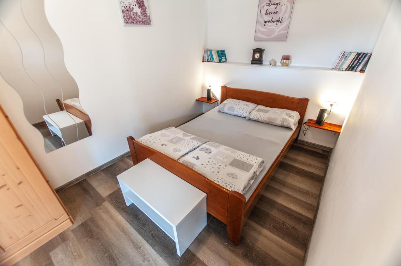 Apartments Julia 보히니 외부 사진